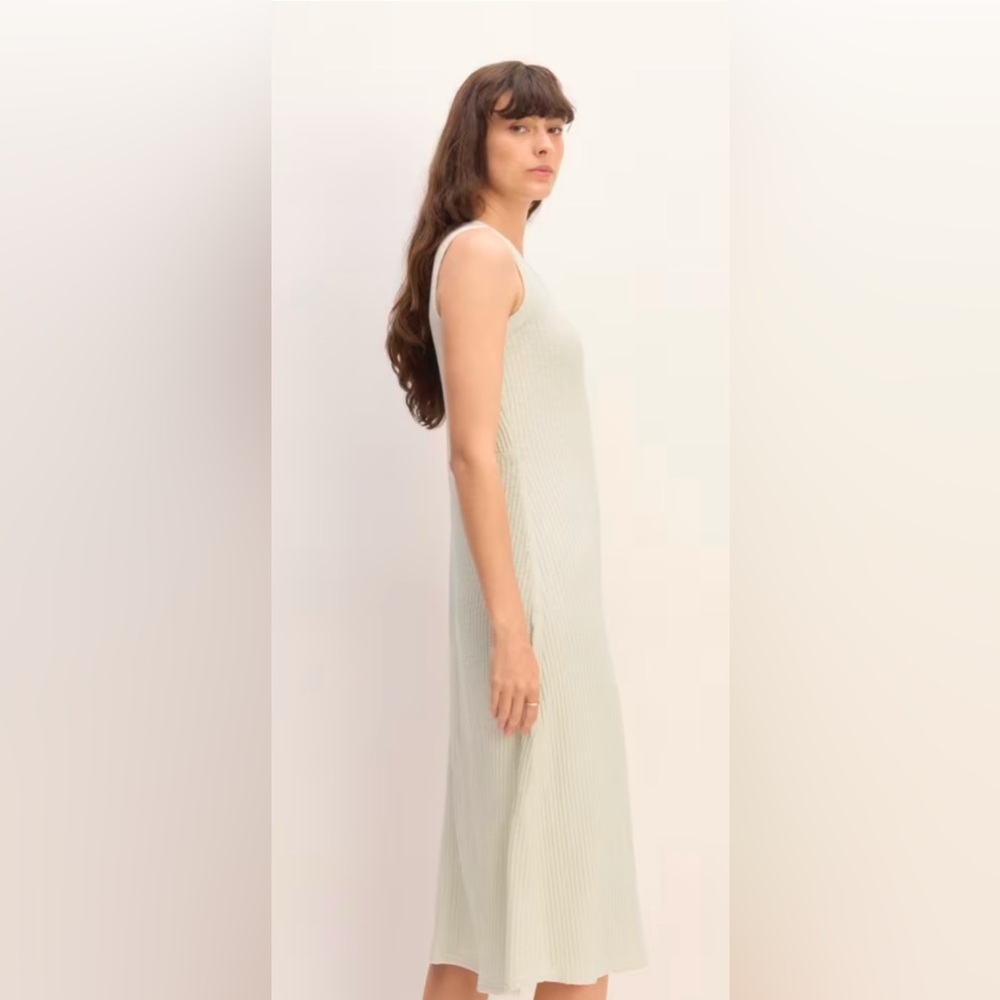 Everlane The Rib-Knit A-Line Tank Dress - Picture 3 of 15